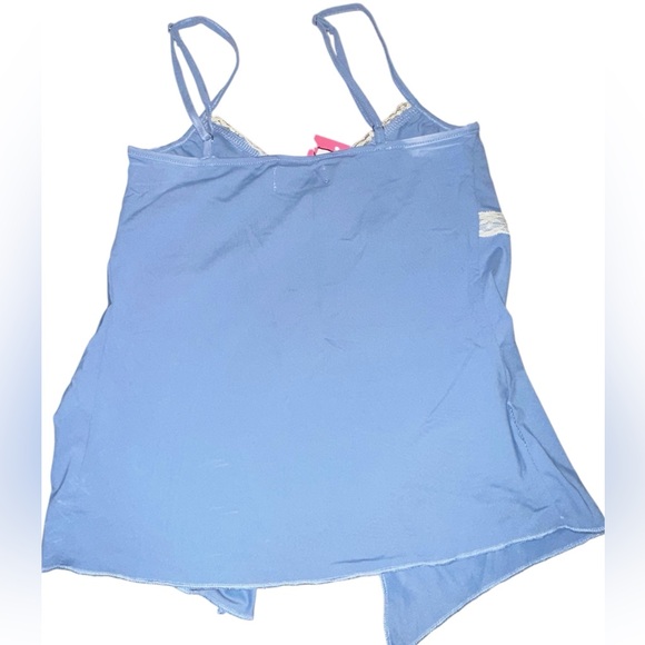 Edikted Sorely lace trim split front camisole in blue. Size XS. NWT - Picture 5 of 7